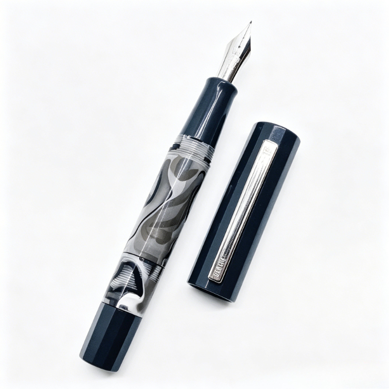 Penna Stilografica OPUS 88 in  - Drip Tip Resin recensione e prezzo